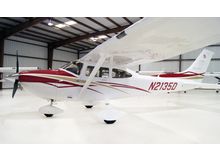 Cessna - 182 Skylane  - T  /  N2135D