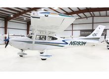 Cessna - 182 Skylane  - T  /  N5193M